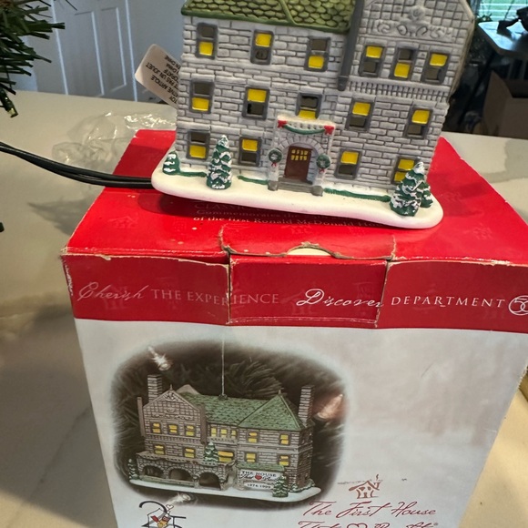 Department 56 Festive House Ornament with Green Roof - Picture 6 of 7